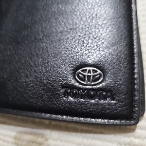 TOYOTA Mens  LEATHER BIFOLD BLACK WALLET